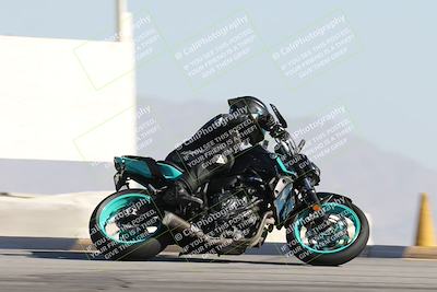 media/Dec-01-2025-Moto Forza (Mon) [[2daa91e15f]]/2-Intermediate Group/Session 2 Turn 9 Entry/